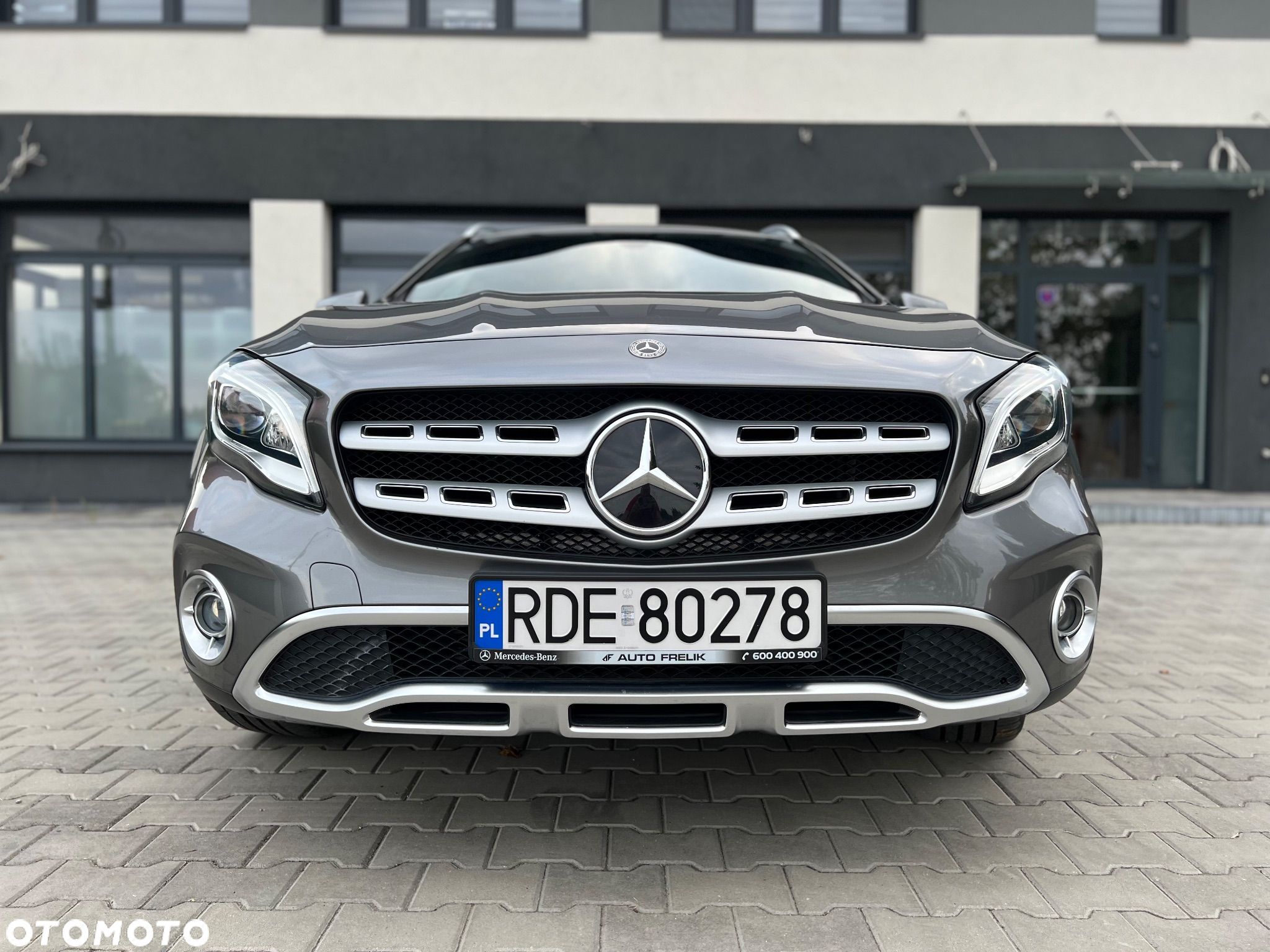 Mercedes-Benz GLA 250 7G-DCT AMG Line - 1