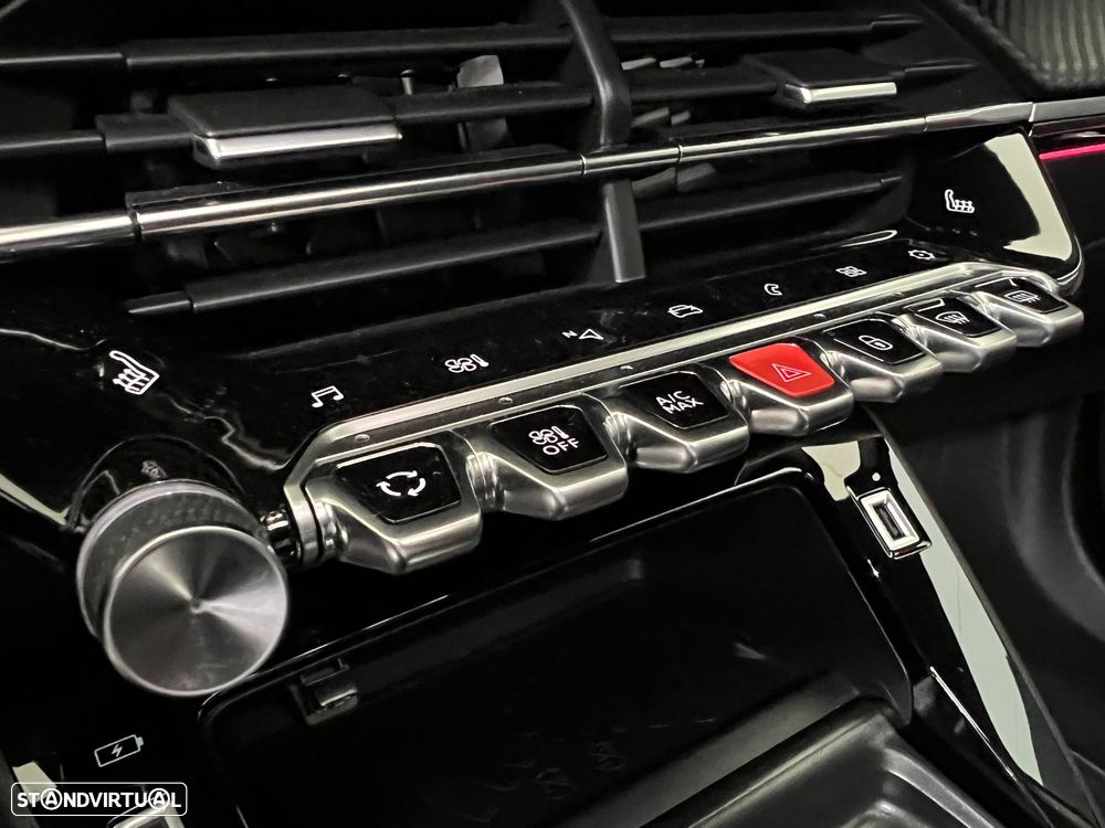 Peugeot 2008 1.2 PureTech GT Pack EAT8 - 36