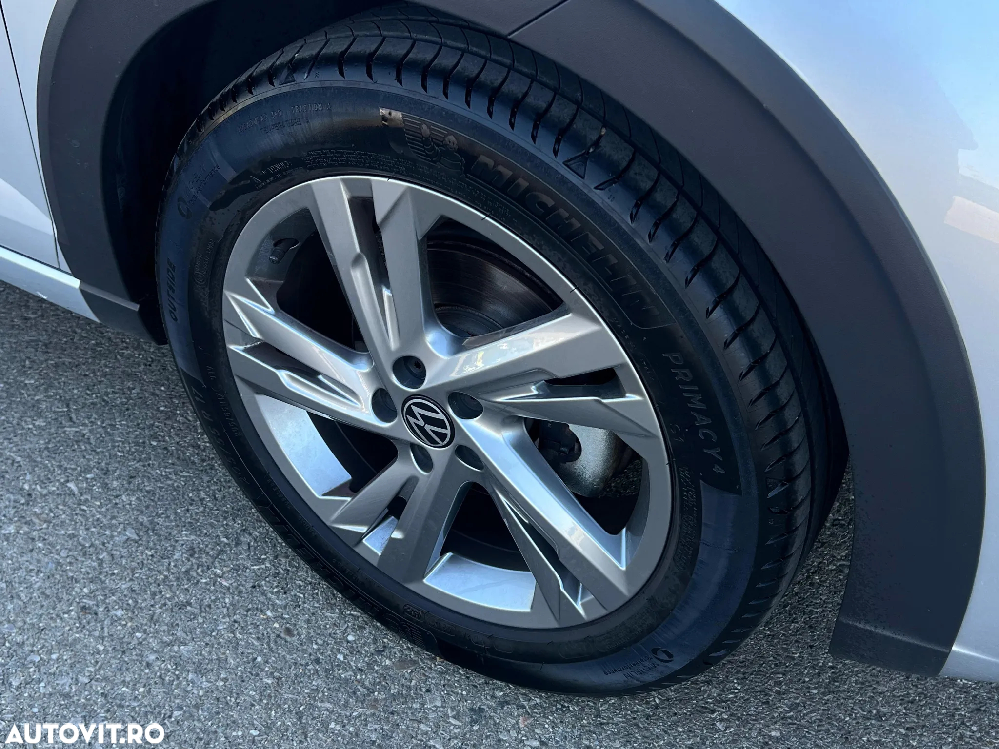 Volkswagen Taigo 1.0 TSI DSG R-Line - 13