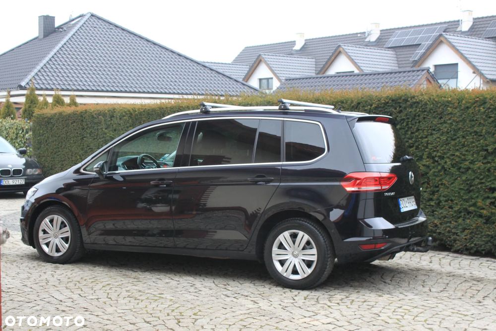 Volkswagen Touran - 3