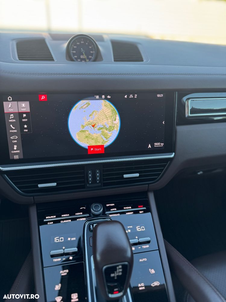 Porsche Cayenne E-Hybrid Tiptronic S - 28