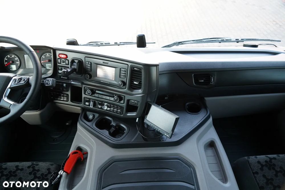 Scania P 450 / RETARDER / HYDRAULIKA / NISKA KABINA - 31