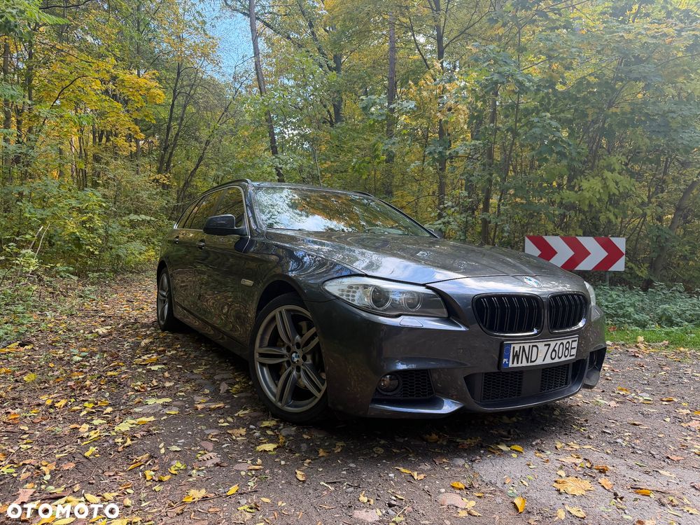 BMW Seria 5 525d Sport-Aut - 2