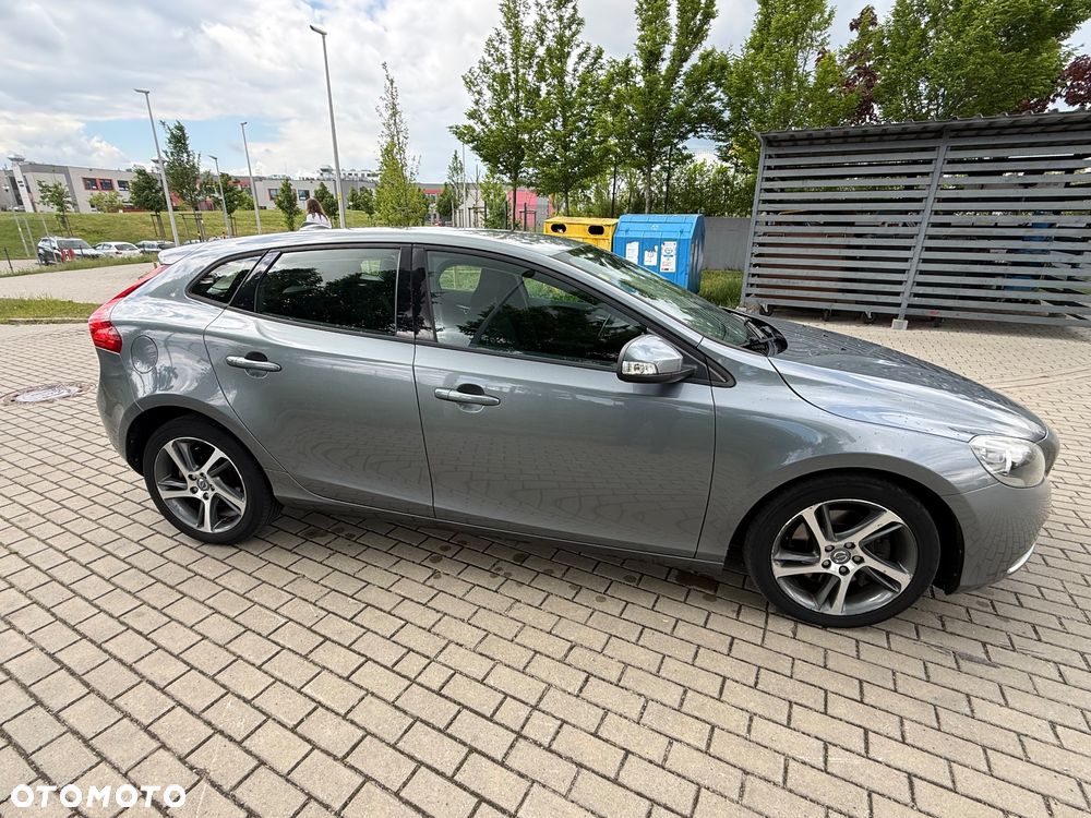 Volvo V40 D4 Momentum - 5