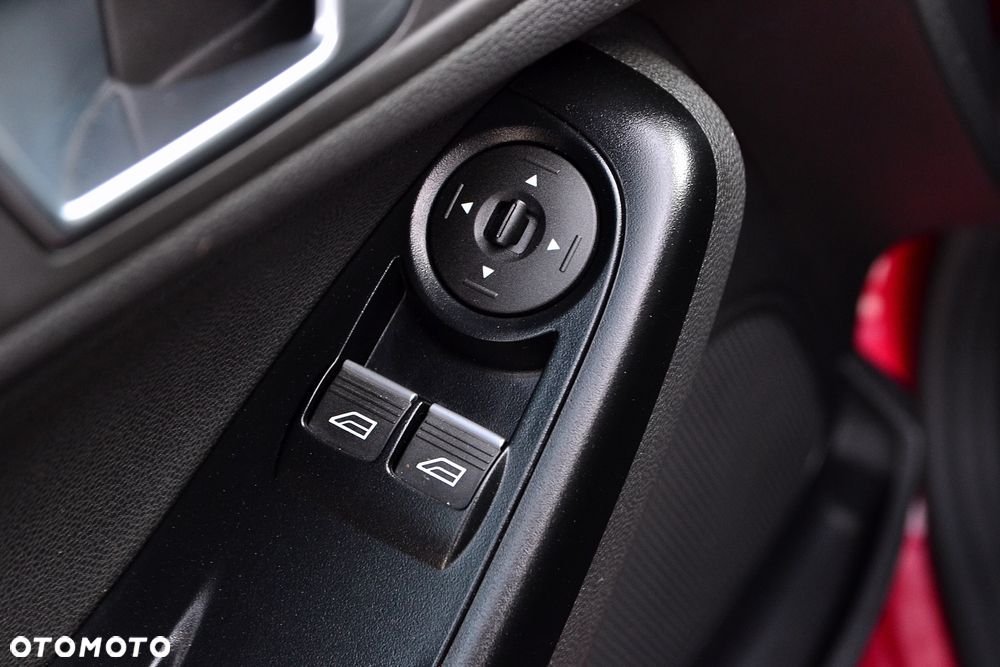 Ford Fiesta 1.25 Titanium EU5 - 19