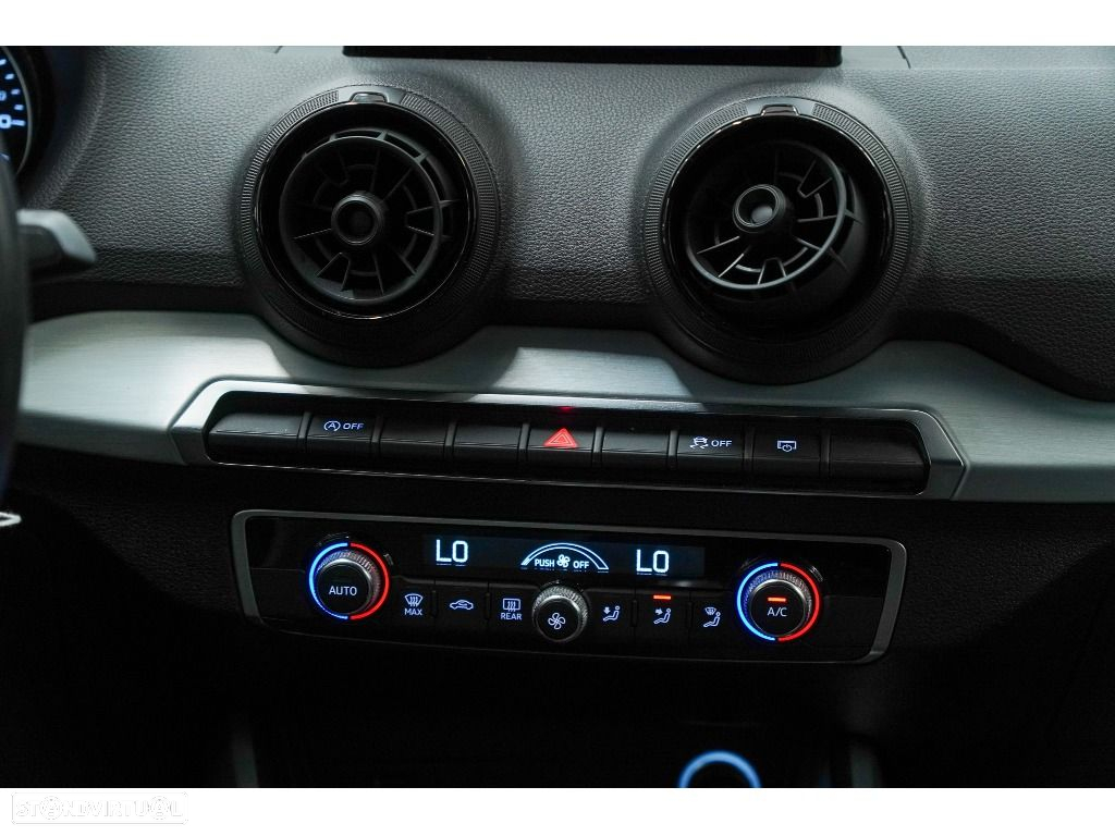 Audi Q2 1.6 TDI S-line - 24