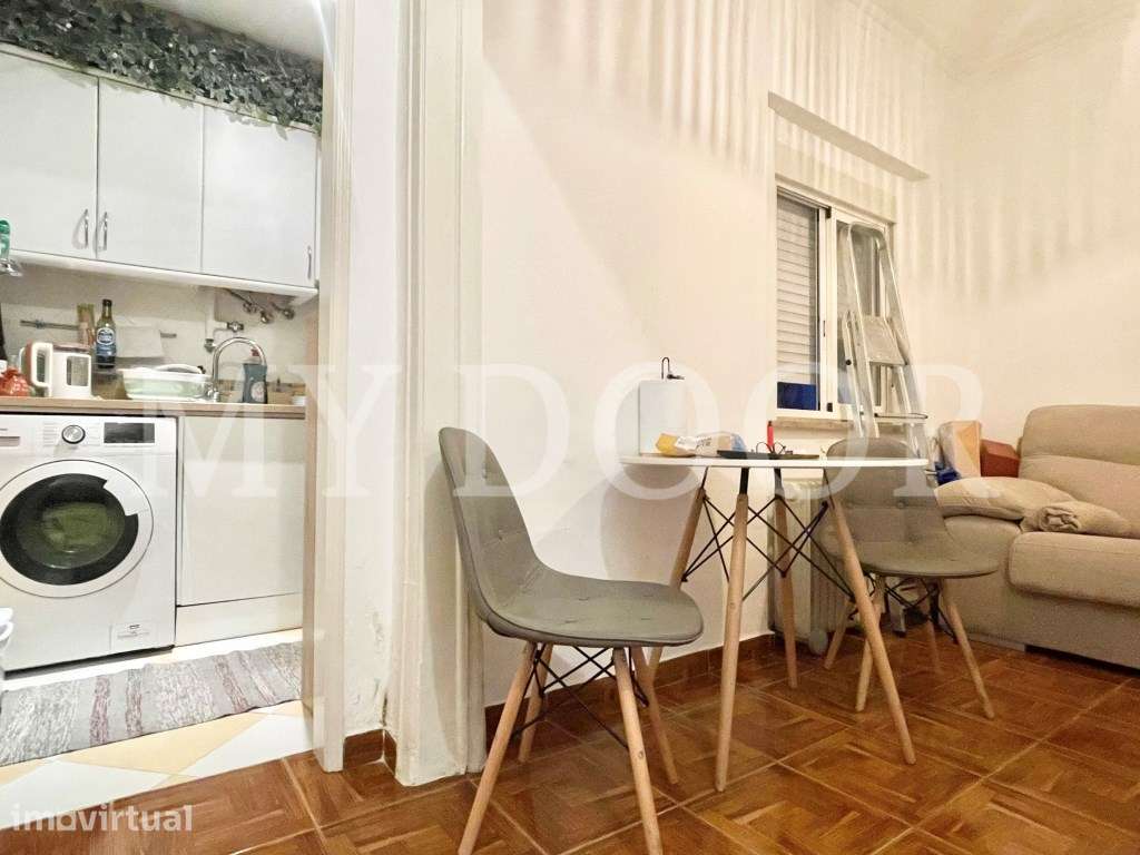 Apartamento T1- Moscavide - Bom Estado de Conservação - Terraço - Grande imagem: 3/21