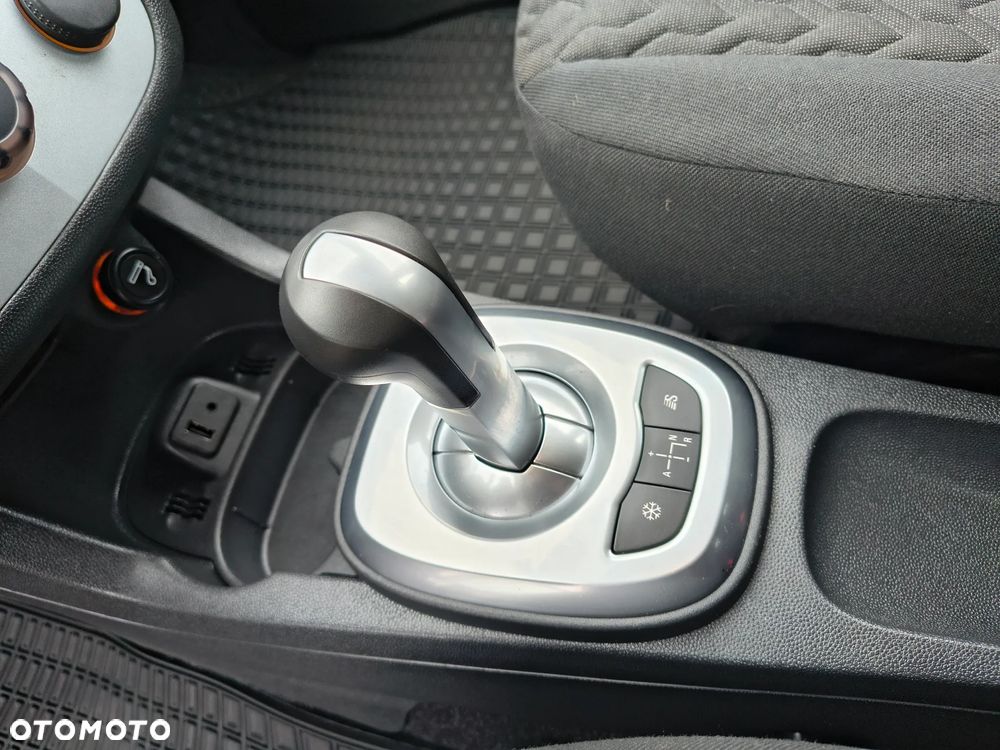 Opel Corsa 1.2 16V Enjoy EasyTronic - 15