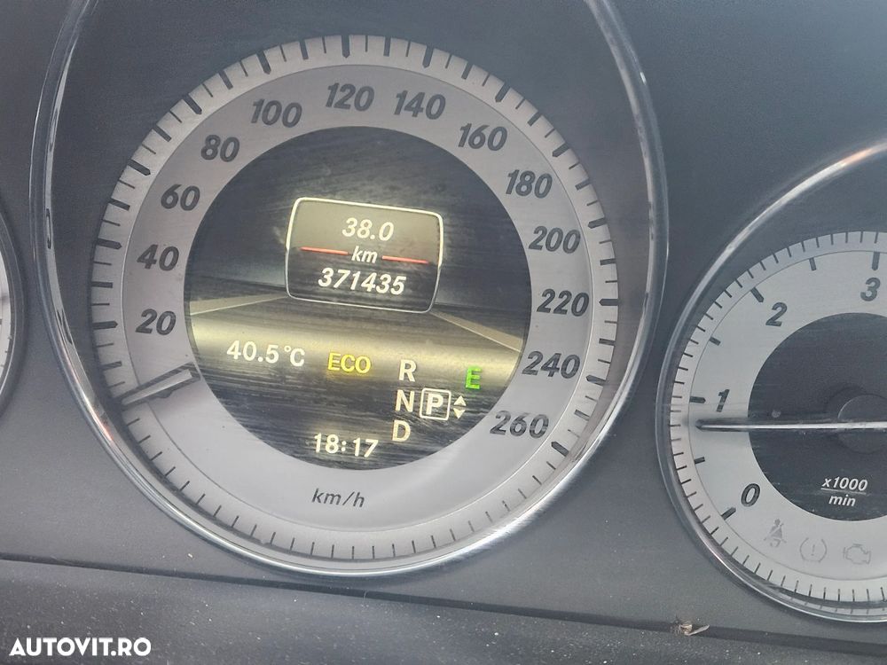 Mercedes-Benz GLK 250 CDI DPF 4Matic BlueEFFICIENCY 7G-TRONIC SPORT EDITION - 11