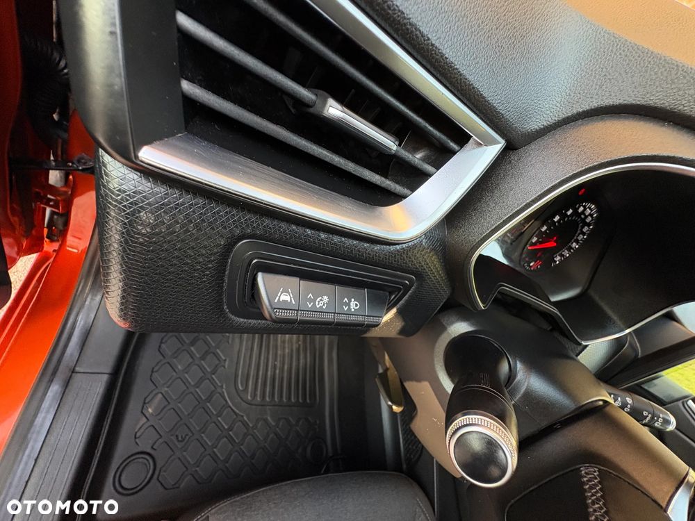 Renault Clio - 33