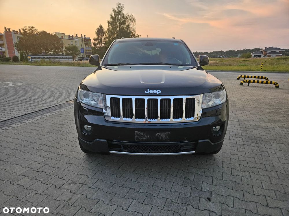 Jeep Grand Cherokee - 11
