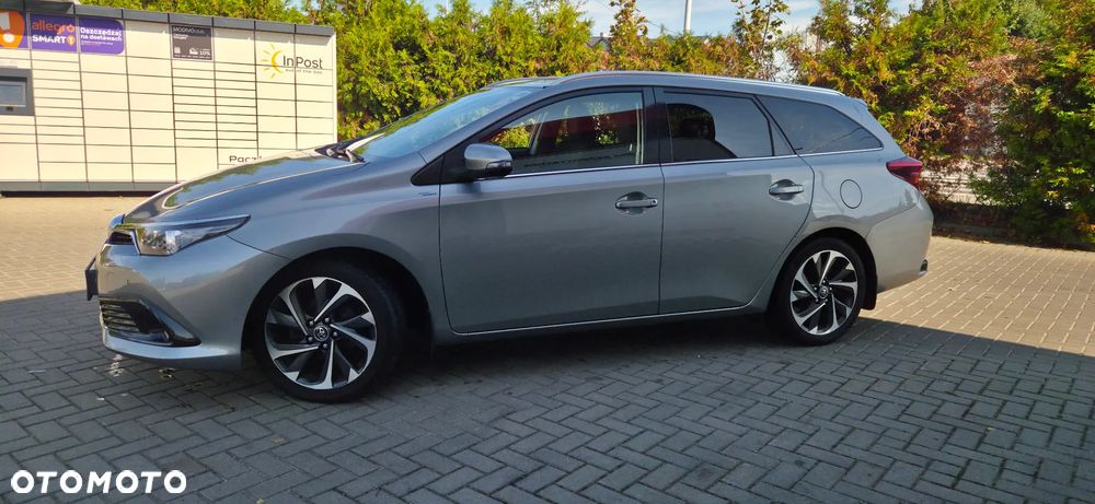 Toyota Auris 1.6 D-4D Design Edition - 6