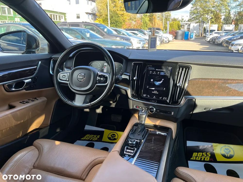 Volvo S90 - 25