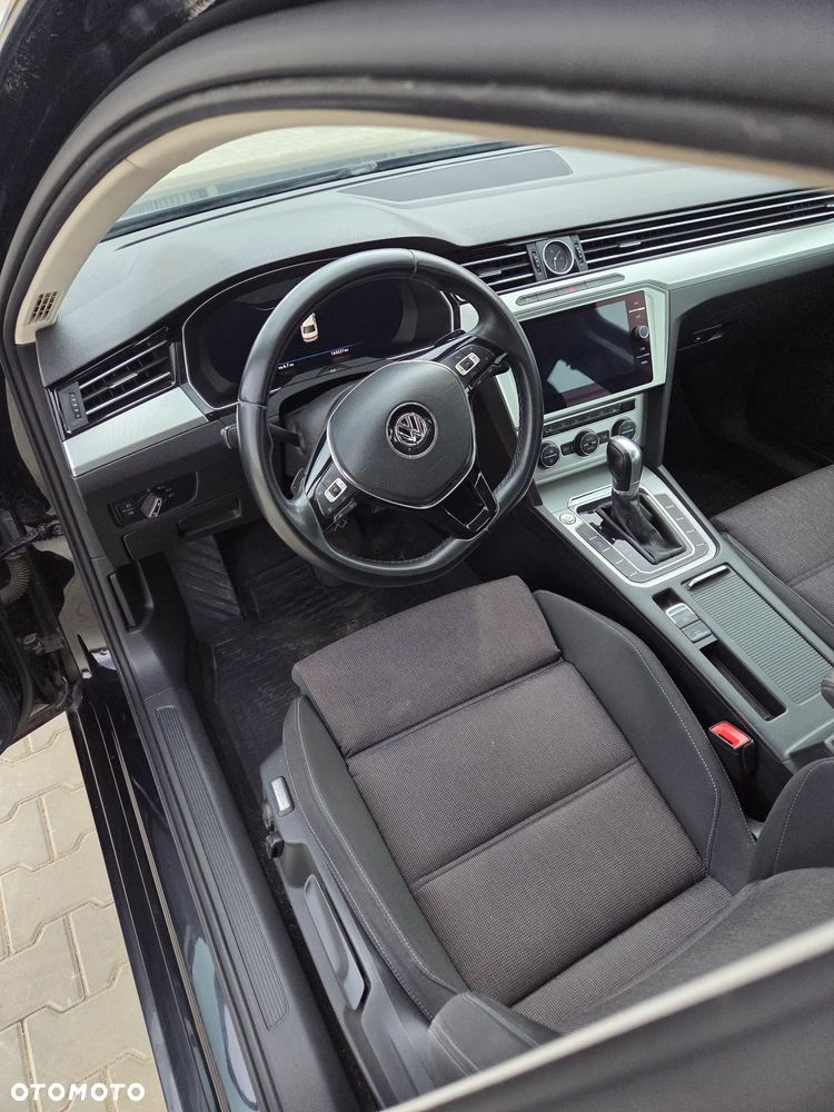 Volkswagen Passat 2.0 TDI BMT Comfortline DSG7 - 11