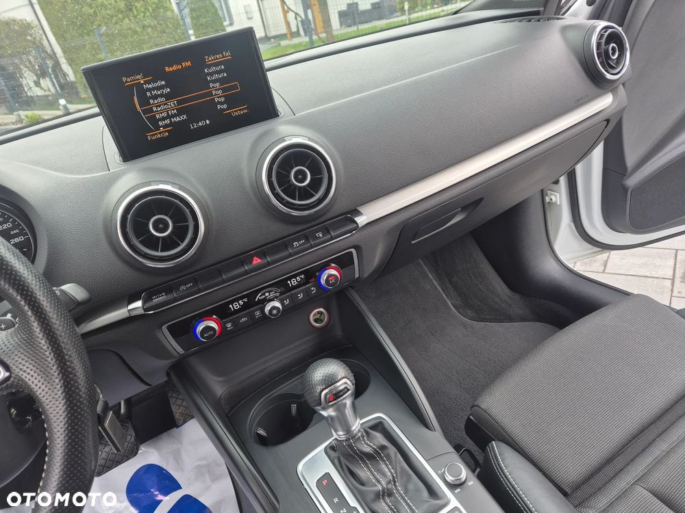 Audi A3 Sportback 2.0 TDI S tronic S line Sportpaket - 20