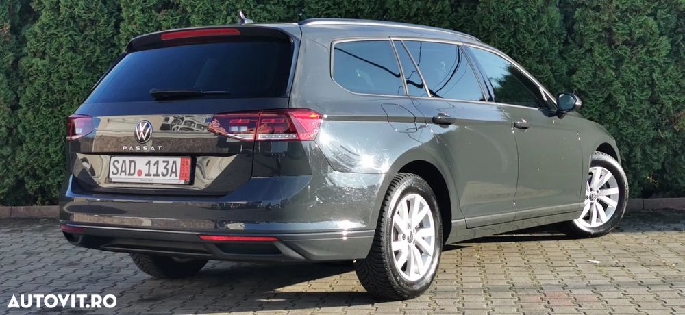 Volkswagen Passat Variant 2.0 TDI SCR DSG Business - 4
