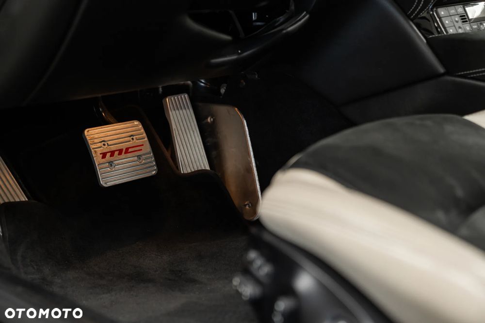 Maserati GranTurismo S - 23