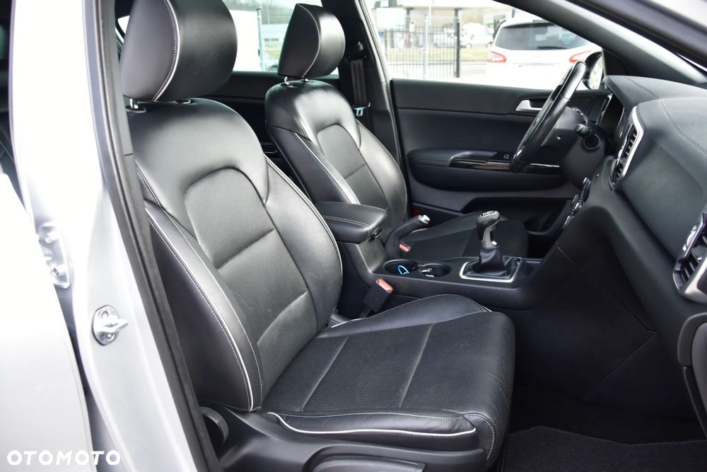 Kia Sportage 2,0 CRDI AWD GT Line - 28