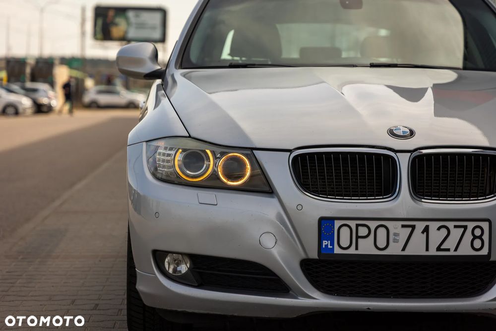 BMW Seria 3 318d DPF - 15