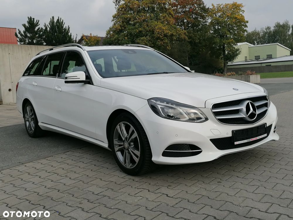 Mercedes-Benz Klasa E 200 T CDI DPF BlueEFFICIENCY 7G-TRONIC - 3