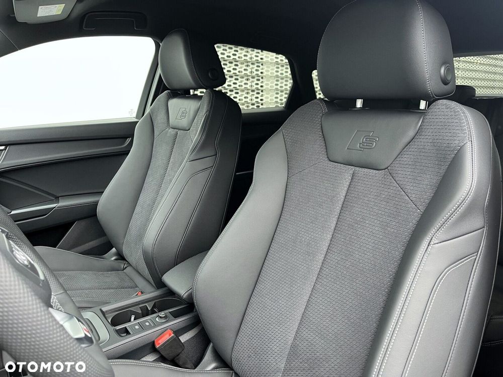 Audi Q3 Sportback - 14
