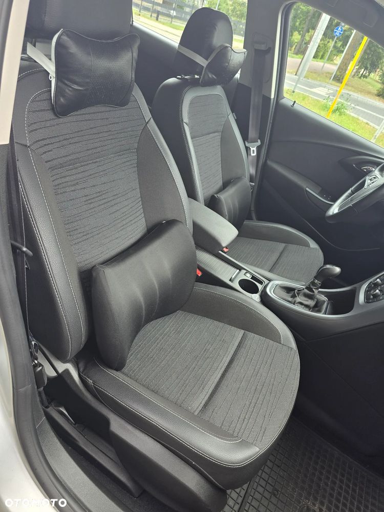 Opel Astra 1.4 T EU6 - 21
