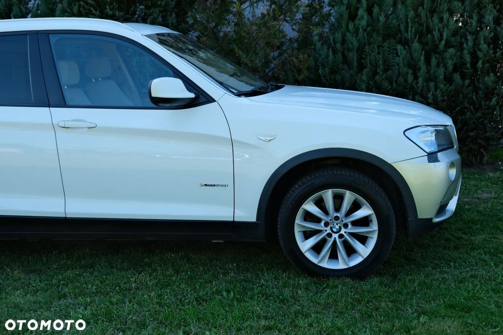 BMW X3 xDrive28i - 17