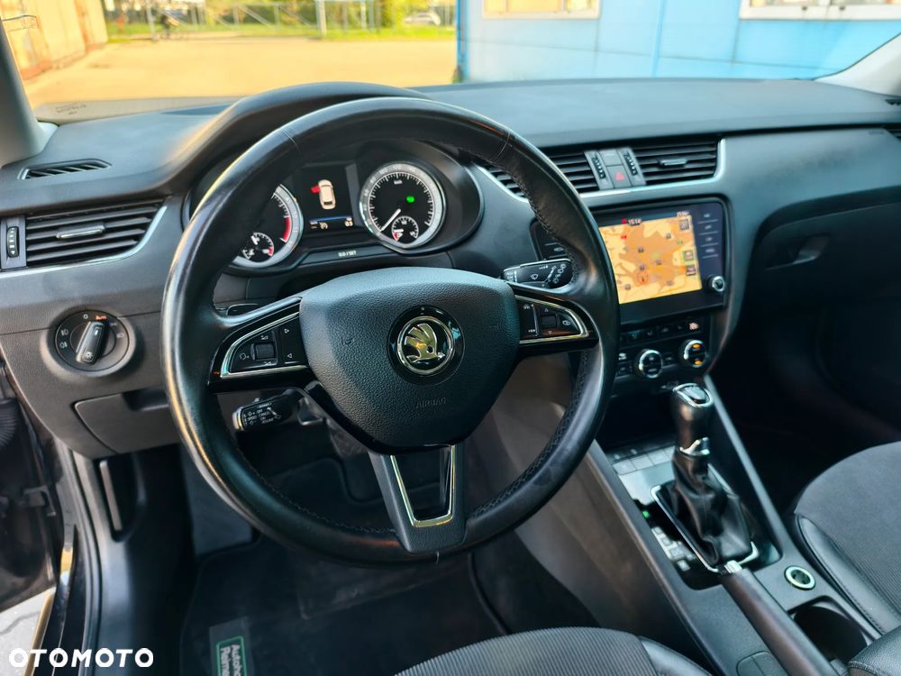 Skoda Octavia 2.0 TDI DSG Style - 10