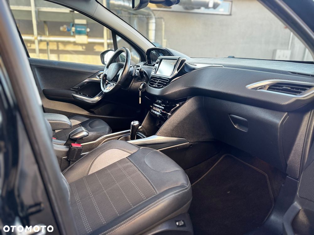 Peugeot 2008 - 10