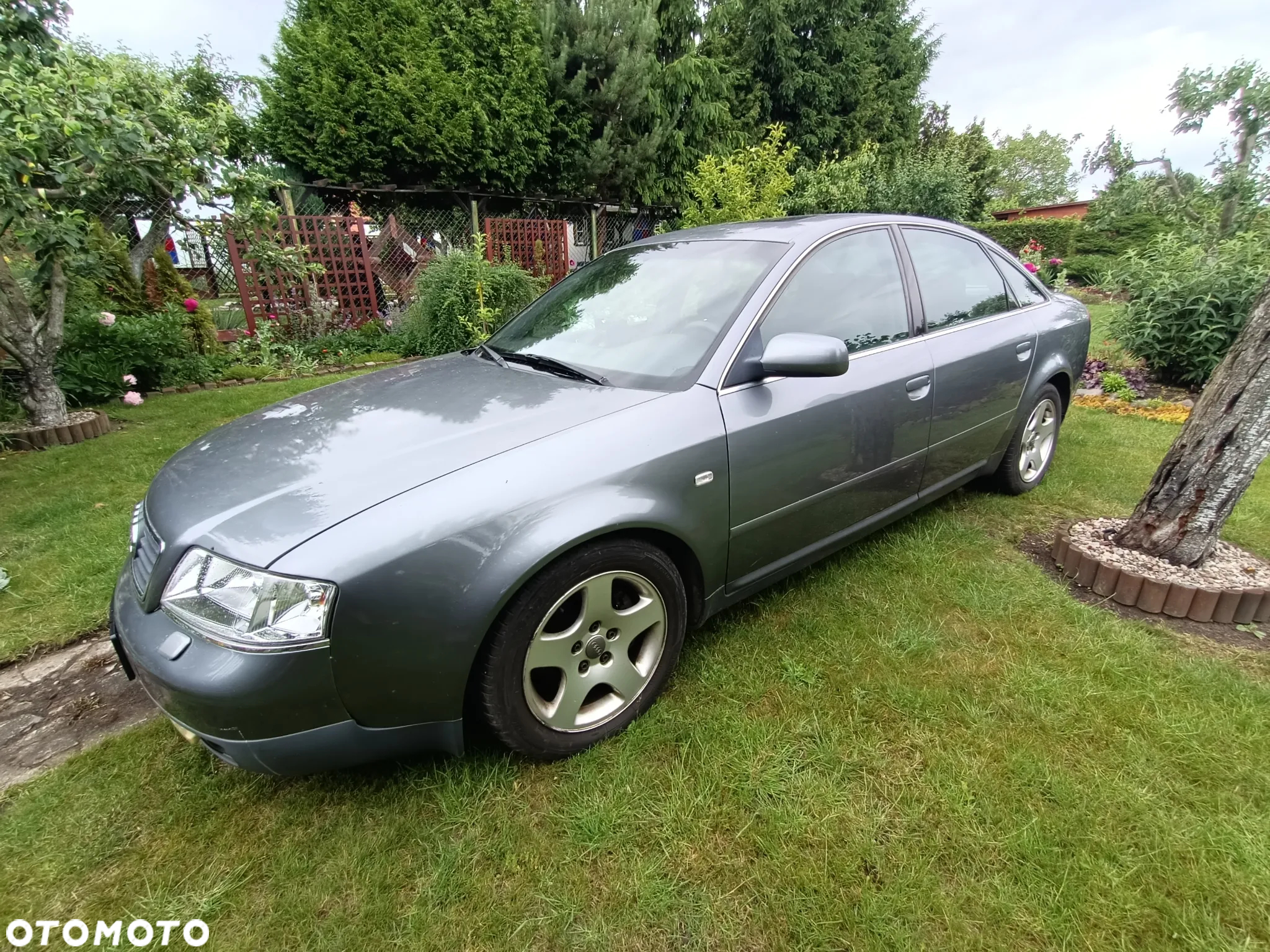 Audi A6 Avant 2.4 - 18