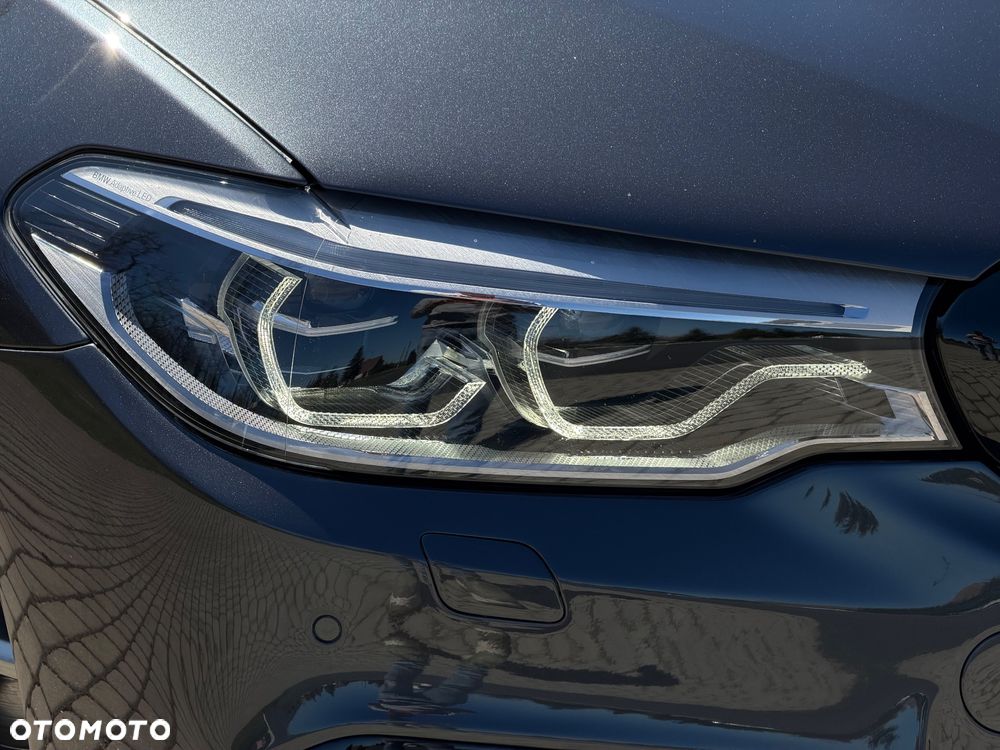 BMW Seria 5 520d xDrive M Sport sport - 13