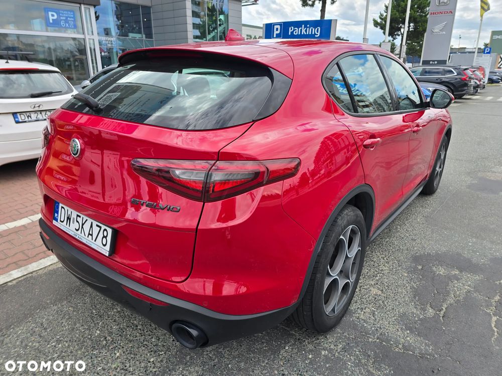 Alfa Romeo Stelvio 2.0 Turbo Sprint Q4 - 9