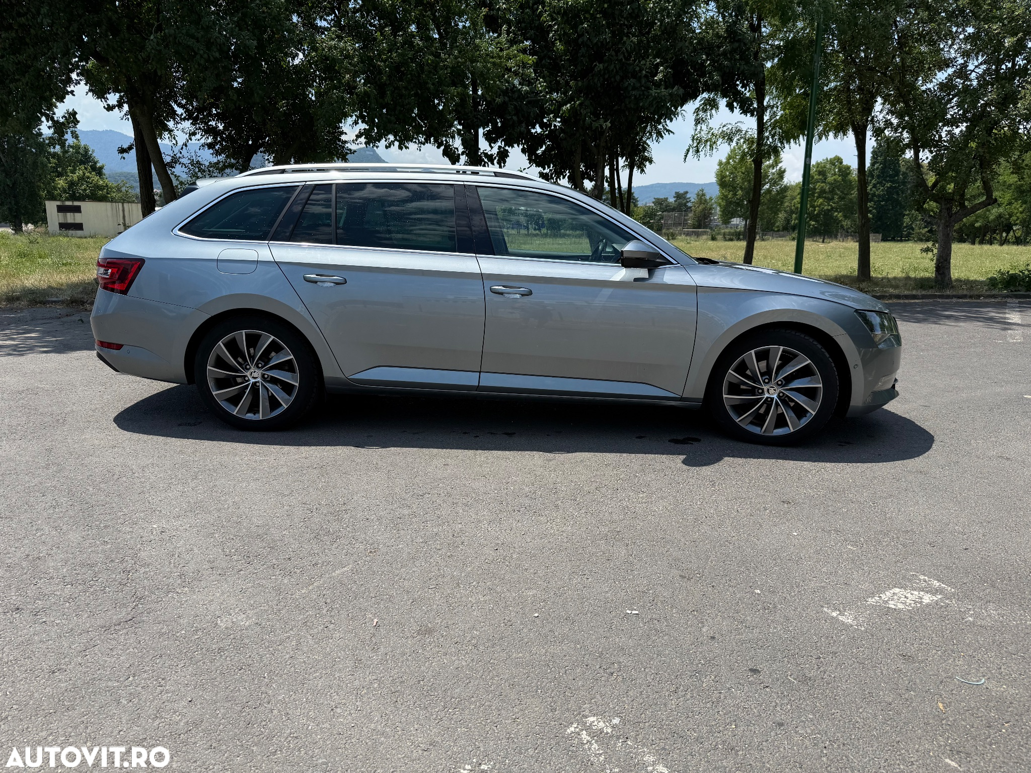 Skoda Superb Combi 1.6 TDI Active - 14