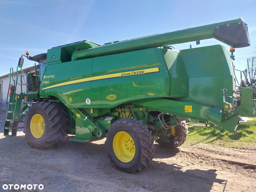 John Deere T550 - 3