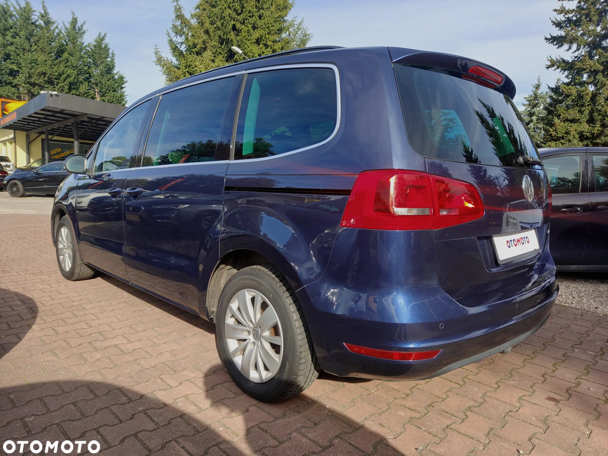 Volkswagen Sharan 2.0 TDI Trendline DSG - 12