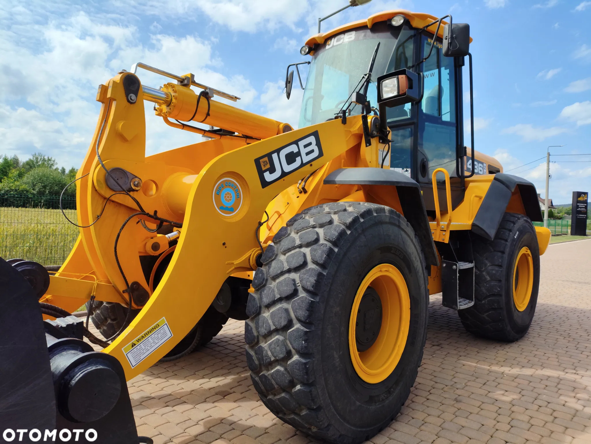 JCB 436Z/ ŁADOWARKA KOŁOWA / BEZ VAT /NOWE OPONY / WYSOKI WYSYP / SPROWADZONA  / - 16