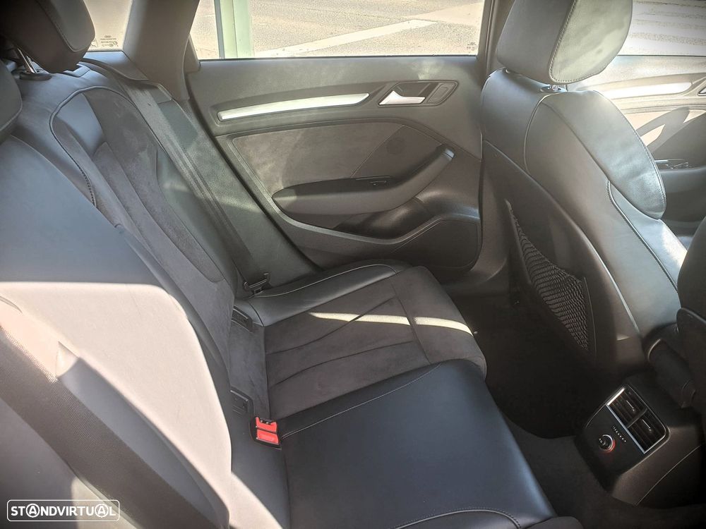 Audi A3 Sportback 1.6 TDI S-line - 38