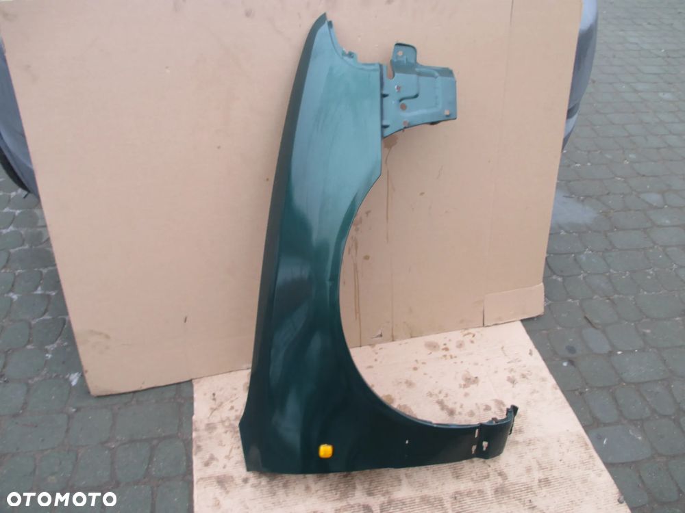 Błotnik prawy audi A4 B5 LC6P - 1