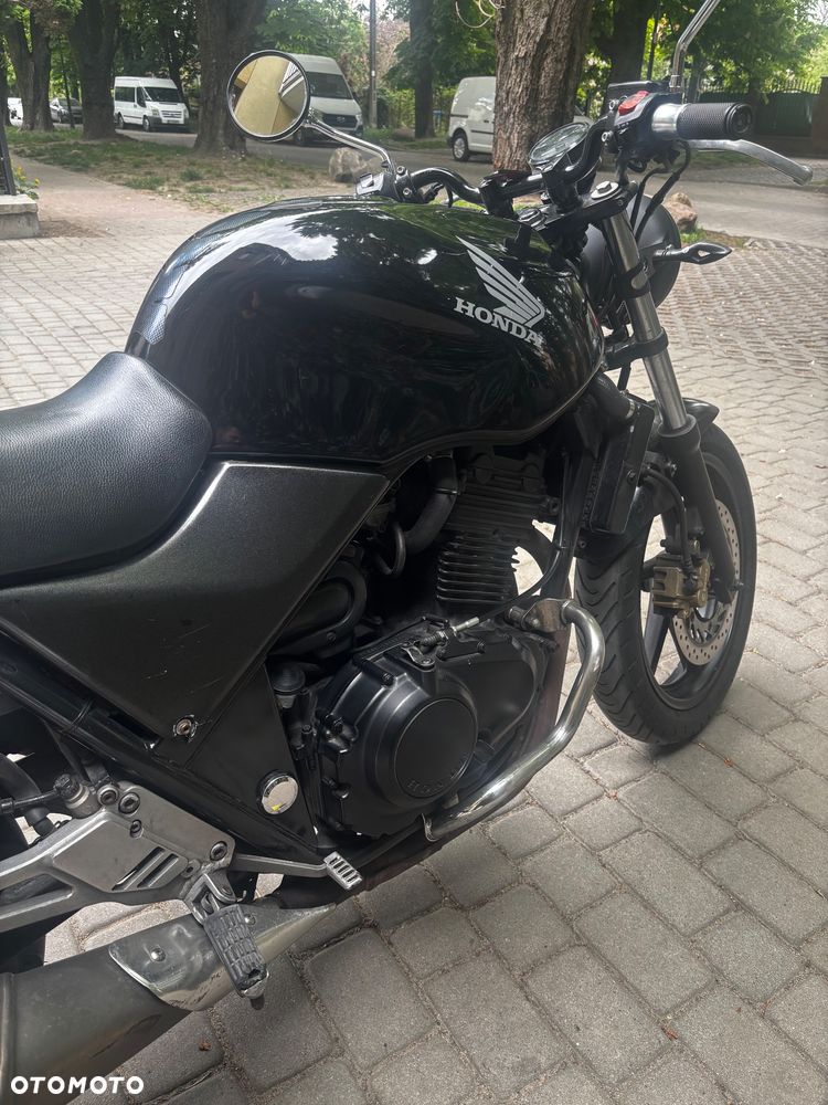 Honda CB - 8