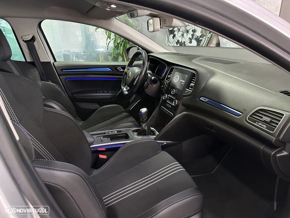 Renault Mégane Sport Tourer 1.5 dCi GT Line J18 - 13