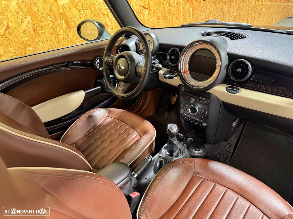 MINI Clubman Cooper D - 25