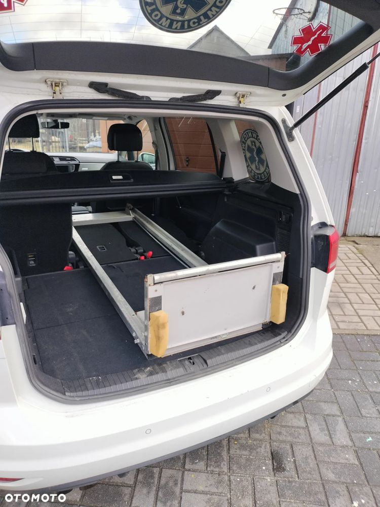 Volkswagen Touran 2.0 TDI BMT Highline DSG - 13