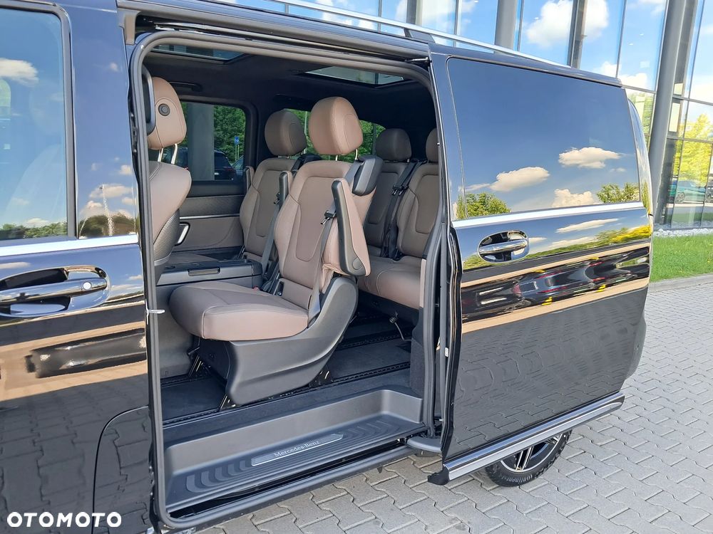 Mercedes-Benz Klasa V 300 d 4-Matic 9G-Tronic Exclusive (d³ugi) - 32