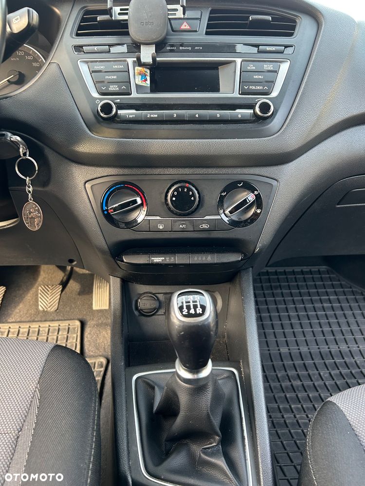 Hyundai i20 - 9