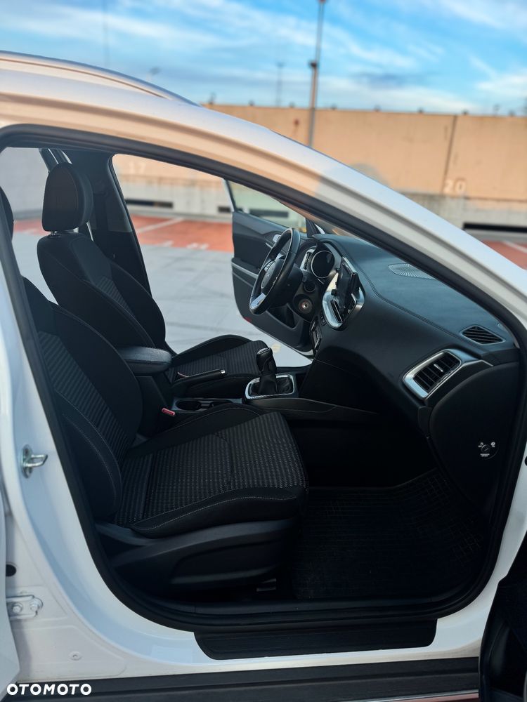 Kia XCeed 1.5 T-GDI M - 18