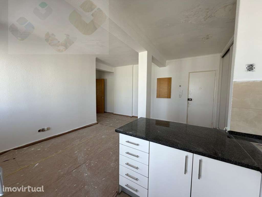 Amadora Escolas, T1, Equipado, Excelente área! - Grande imagem: 4/17