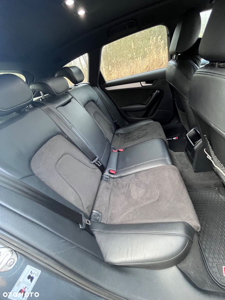 Audi A4 Avant 2.0 TDI Quattro S tronic - 13