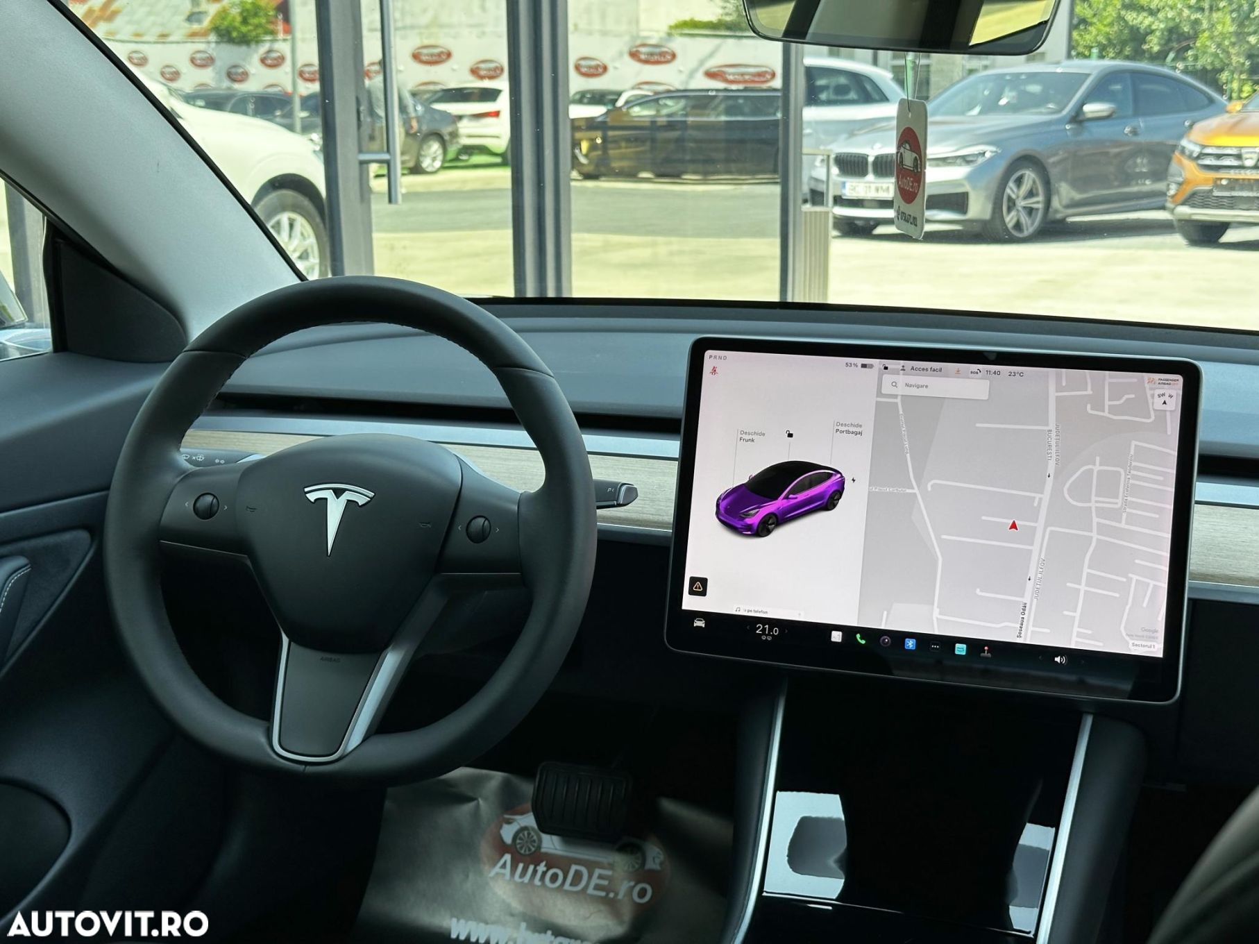 Tesla Model 3 - 8