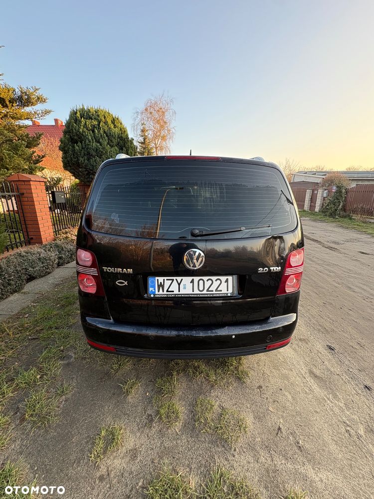Volkswagen Touran 2.0 TDI Highline - 4