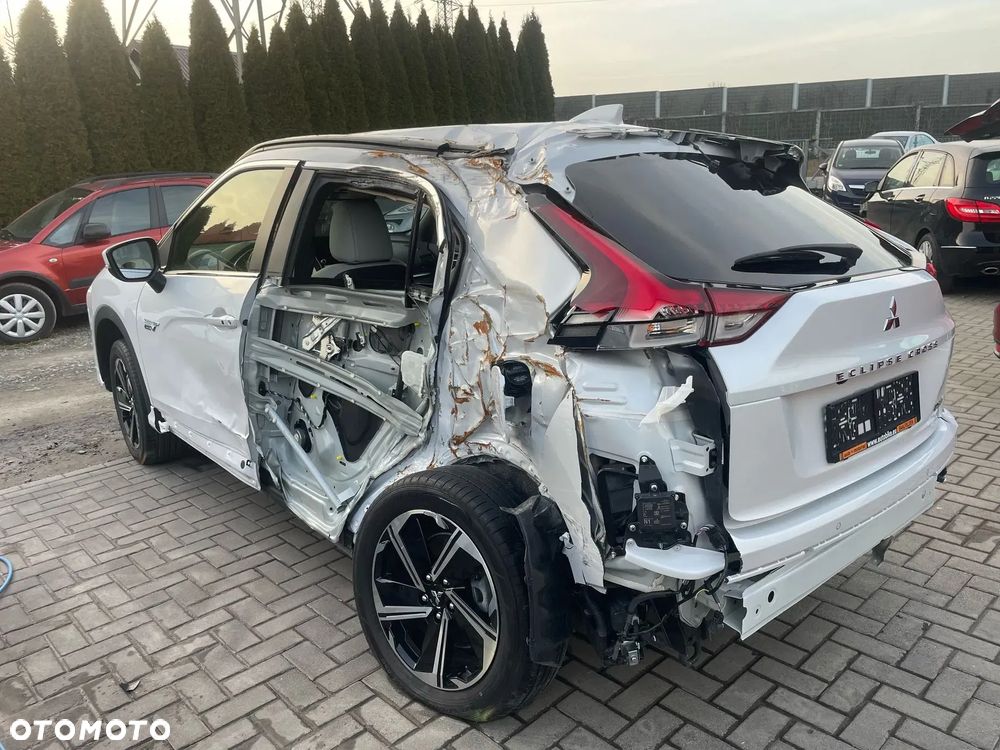 Mitsubishi Eclipse Cross 4WD Plus Select - 5